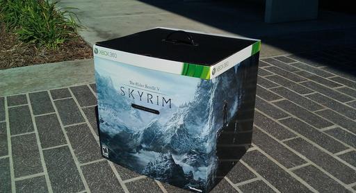 Elder Scrolls V: Skyrim, The - Распаковка коллекционного издания игры для Xbox360
